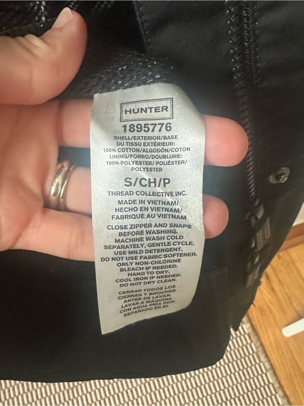 HUNTER Raincoat - Picture 6 of 8